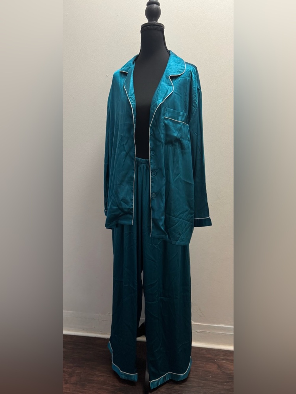 Silky Teal Two-Piece Pajama Set - Women's Sleepwear